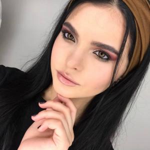 Фотография Black Lips Makeup Studio 1